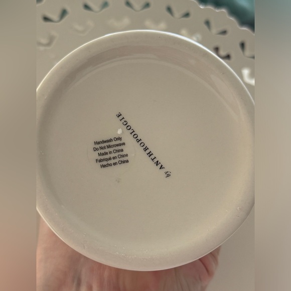 Chantilly Cake Stand - Picture 9 of 10